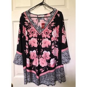 Avenue pink floral top NWT.